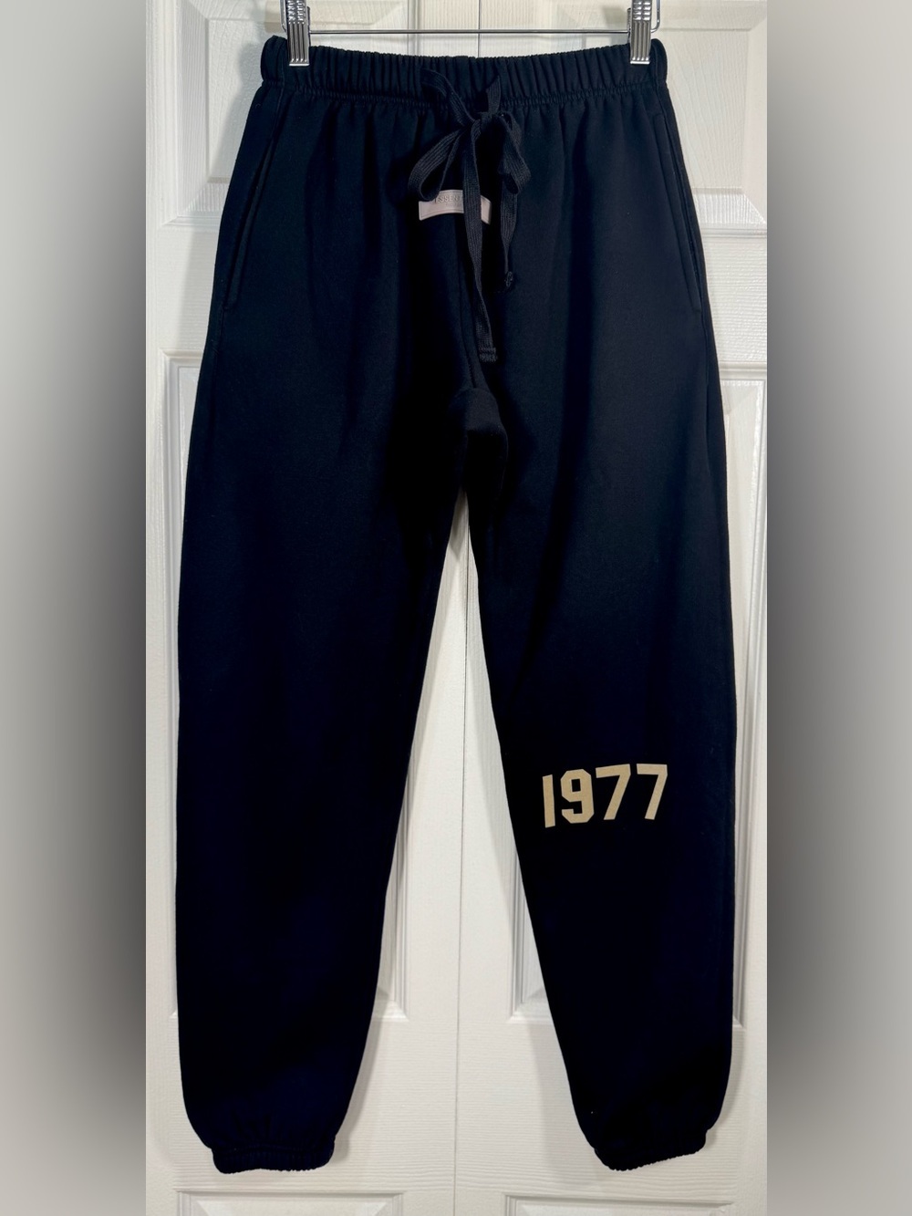 Fear of God Essentials 1977 Joggers – Black – Size Medium (best for small) EUC